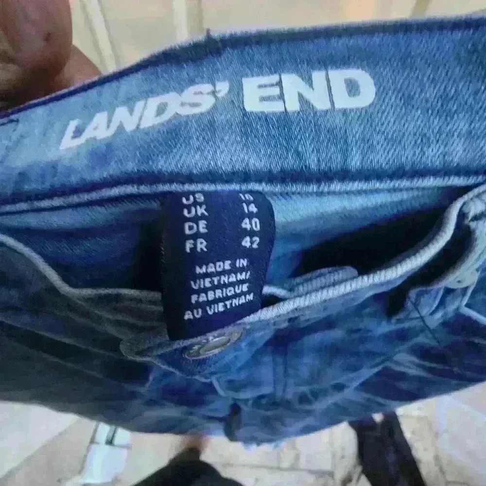 32. Land's end acid wash straight leg jeans  size 10 light blue dark blue - Picture 5 of 7